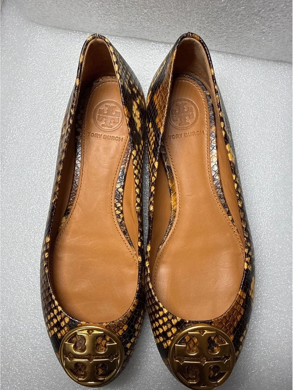 AuthenticTory Burch Reva Snake Print Leather Ballet Flats Gold Logo Size 5
